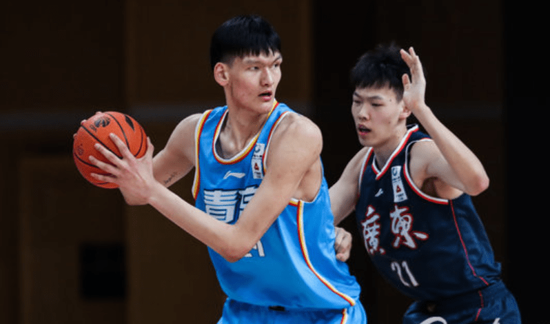 包含巴塞罗那赛前主帅复盘，志在欧篮联名次提升，态度坚定，控场能力受关注的词条